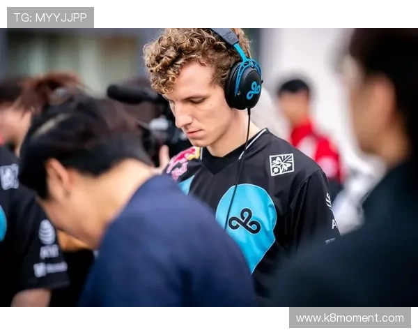 探索K8战队官网的多媒体资源库丰富你的电竞知识储备与娱乐体验